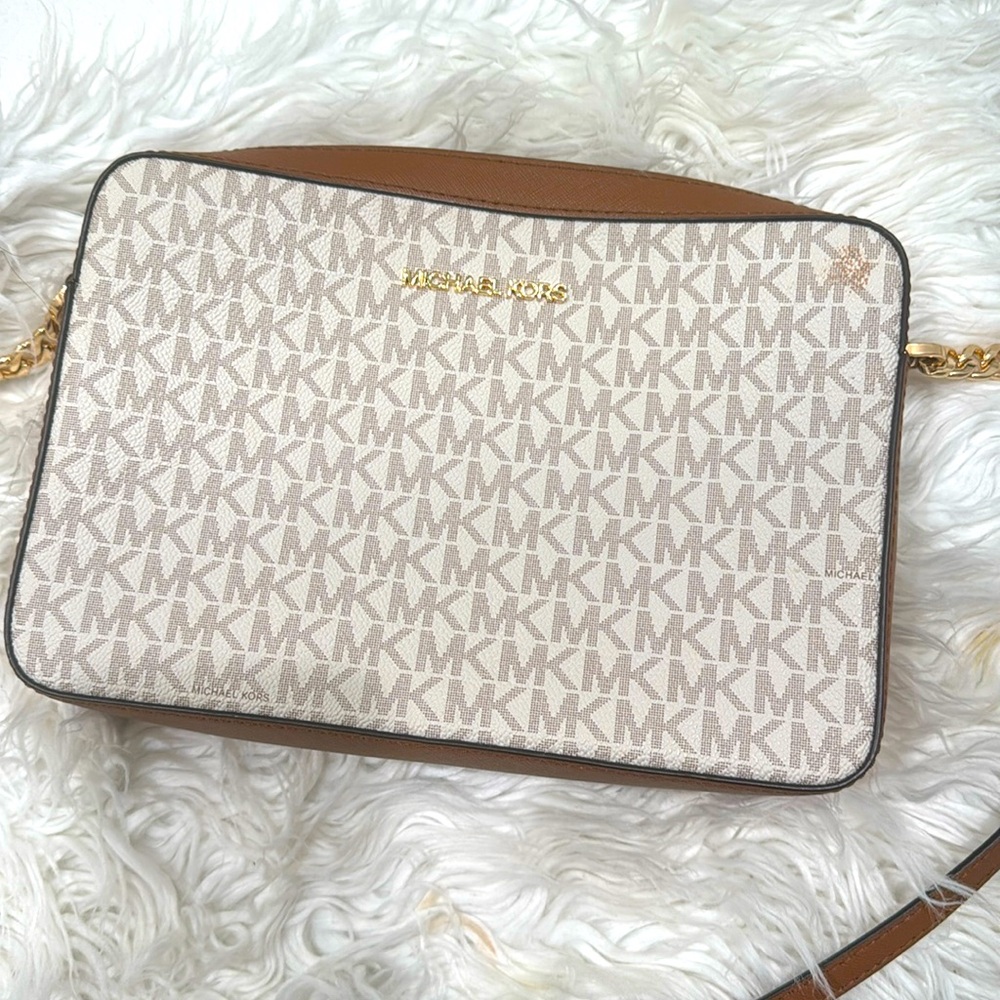 Michael Kors Jet Set Crossbody Vanilla